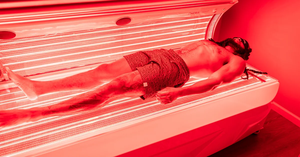 Red light therapy for sun-damaged skin at iCRYO New Braunfels, TX