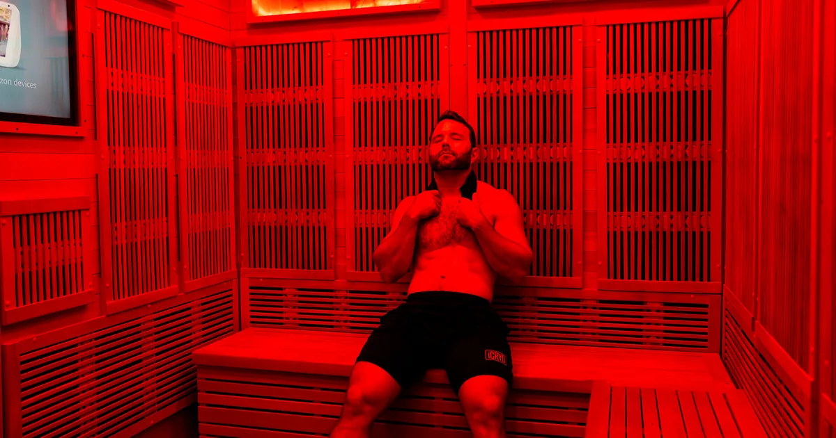 Contrast therapy with infrared sauna and cryotherapy at iCRYO New Braunfels