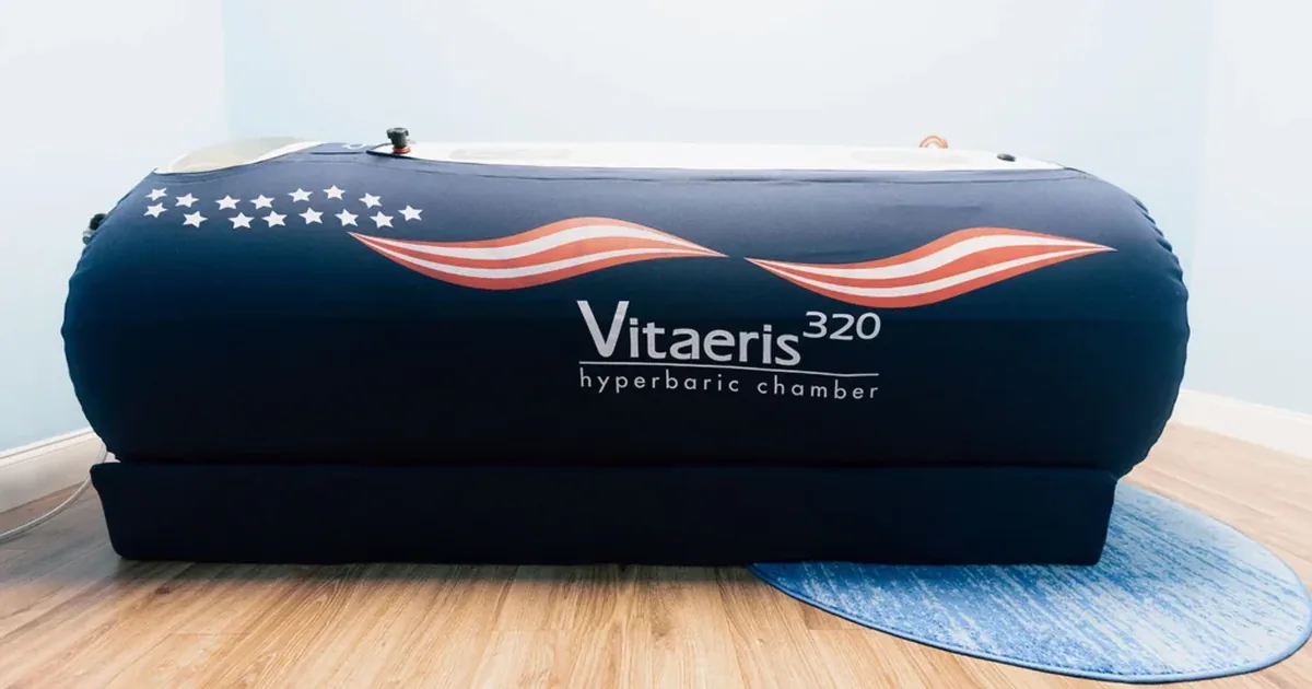 Athlete using hyperbaric oxygen therapy for recovery at iCRYO New Braunfels