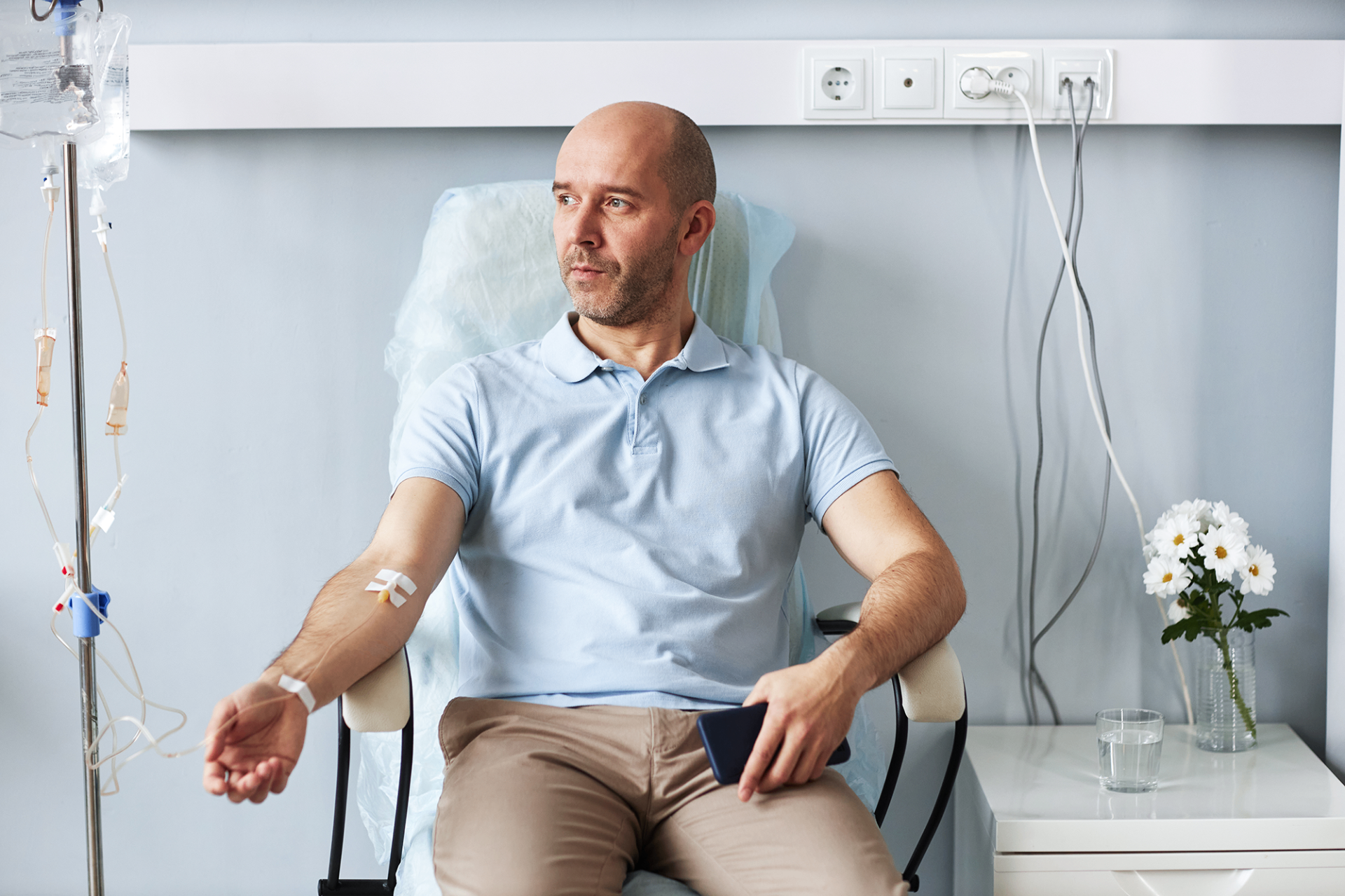 Guest receiving a stem cell IV infusion at iCRYO New Braunfels